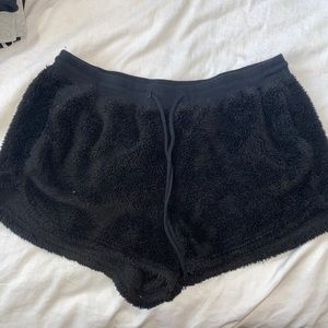 FLUFFY SHORTS